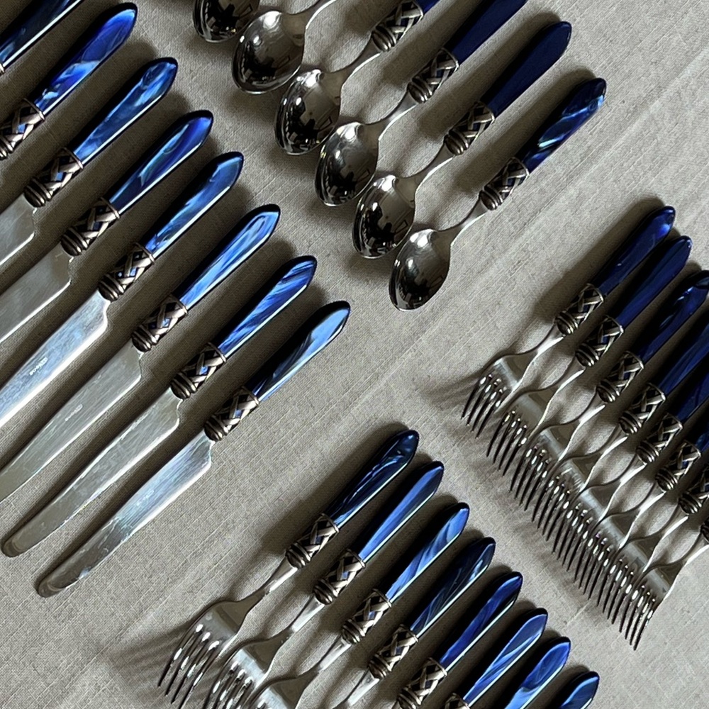 Bugatti for Vietri 62 piece Aladdin flatware set - brilliant blue antique finish